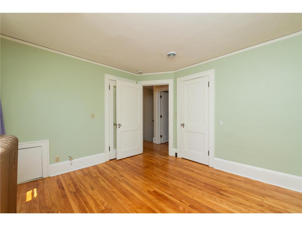 4354 Garfield Avenue Minneapolis MN 55409 7089483 image24