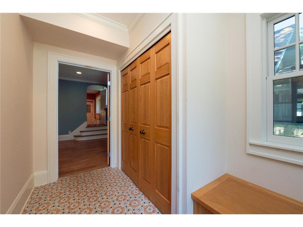 4354 Garfield Avenue Minneapolis MN 55409 7089483 image3