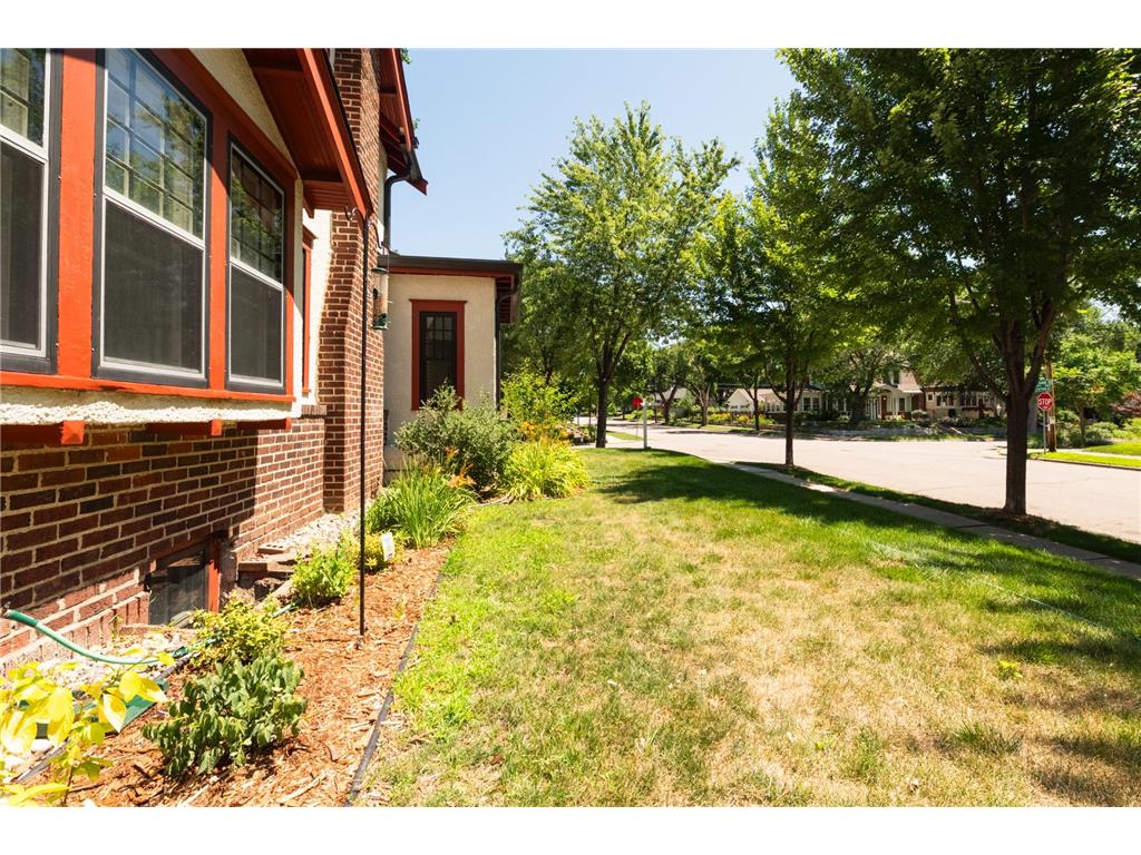 4354 Garfield Avenue Minneapolis MN 55409 7089483 image42