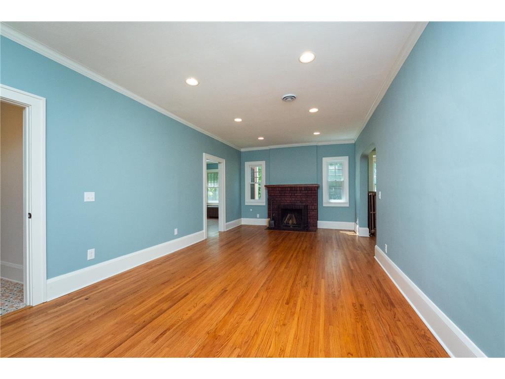 4354 Garfield Avenue Minneapolis MN 55409 7089483 image7