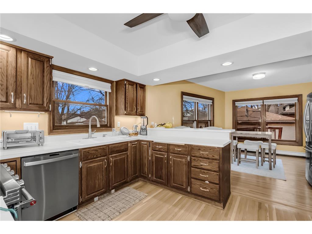 4354 Upton Avenue N Minneapolis MN 55412 7062026 image12