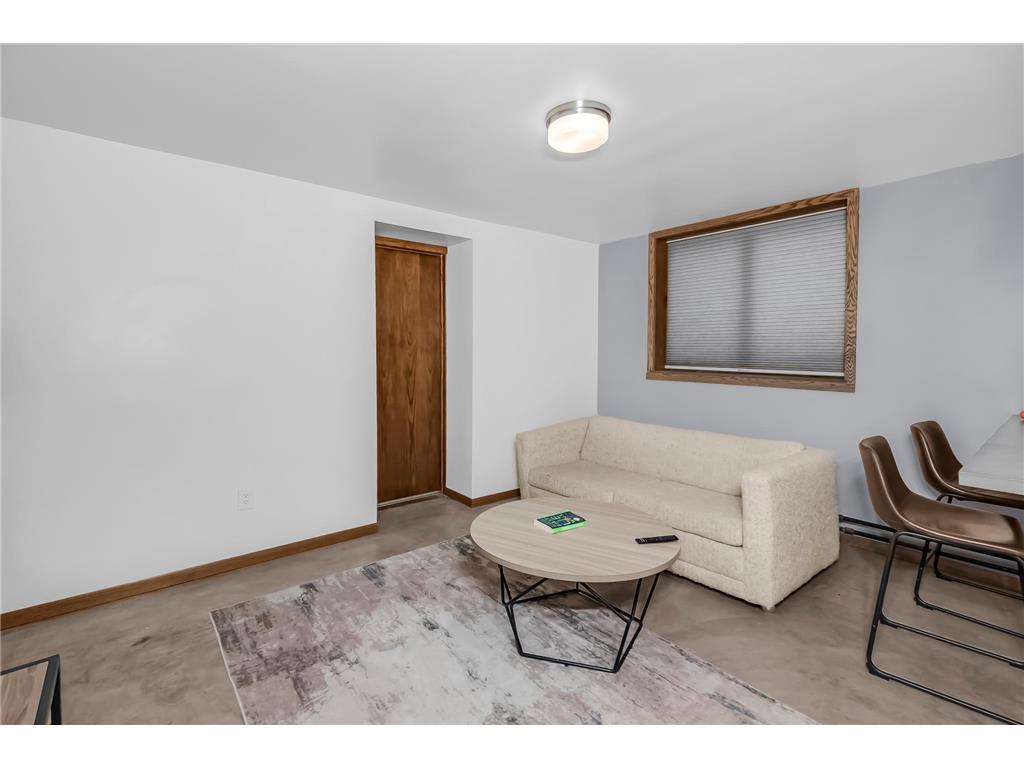 4354 Upton Avenue N Minneapolis MN 55412 7062026 image24