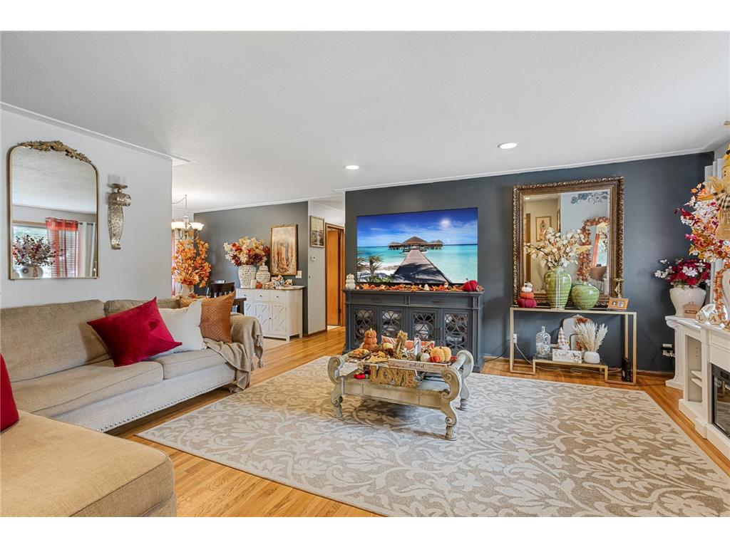 4355 Colorado Avenue N Crystal MN 55422 6810161 image1