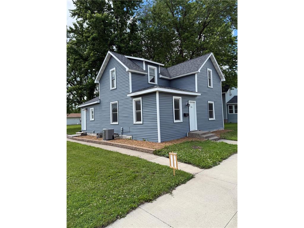 436 Adams Street SE Hutchinson MN 55350 7090570 image1