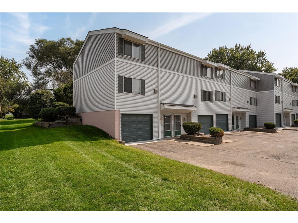 436 Dorland Road S Maplewood MN 55119 6643209 image1