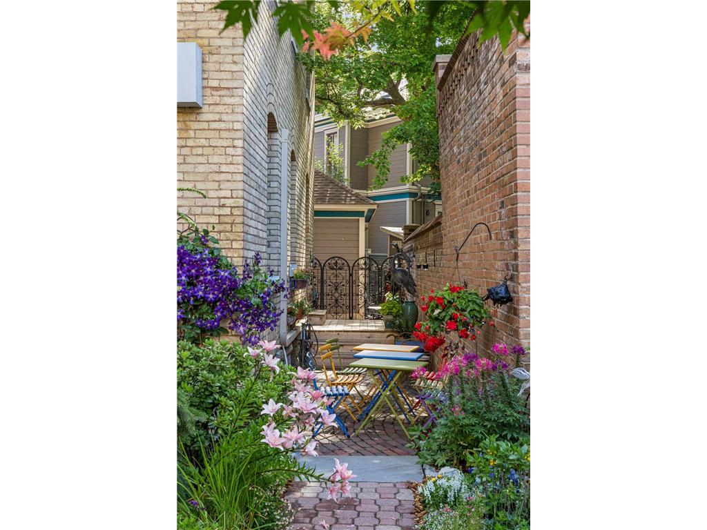 436 Portland Avenue #9 Saint Paul MN 55102 7103983 image42