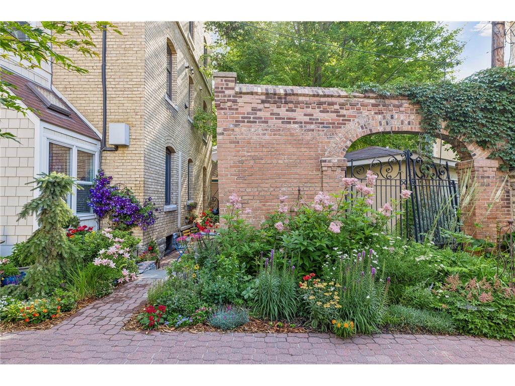 436 Portland Avenue #9 Saint Paul MN 55102 7103983 image46