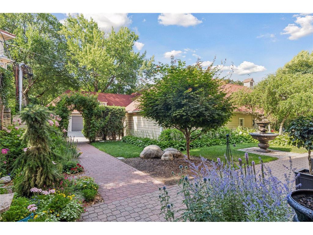 436 Portland Avenue #9 Saint Paul MN 55102 7103983 image53