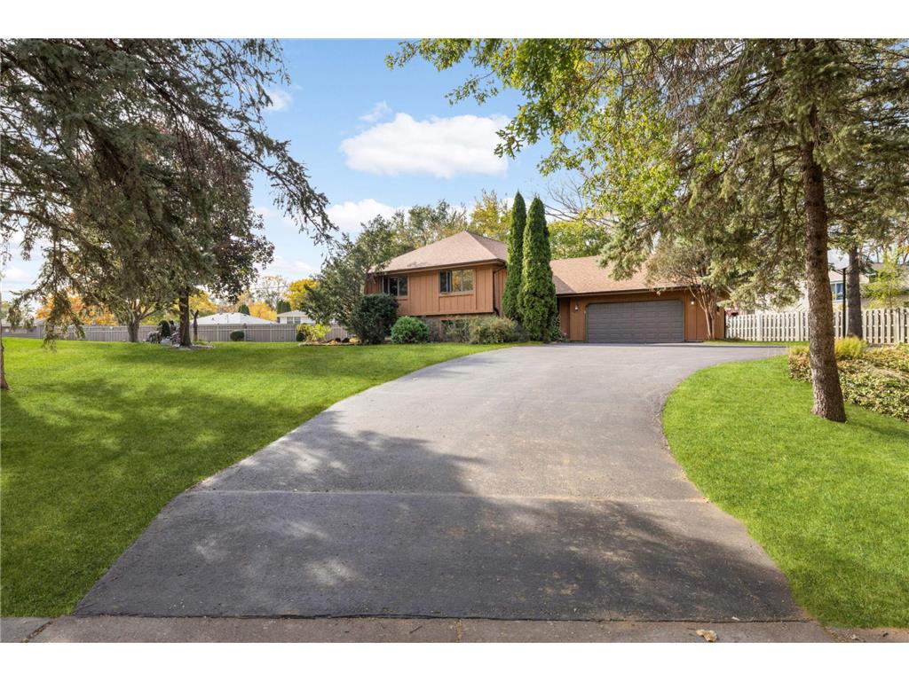 436 Wheelock Parkway E Saint Paul MN 55130 6626239 image1