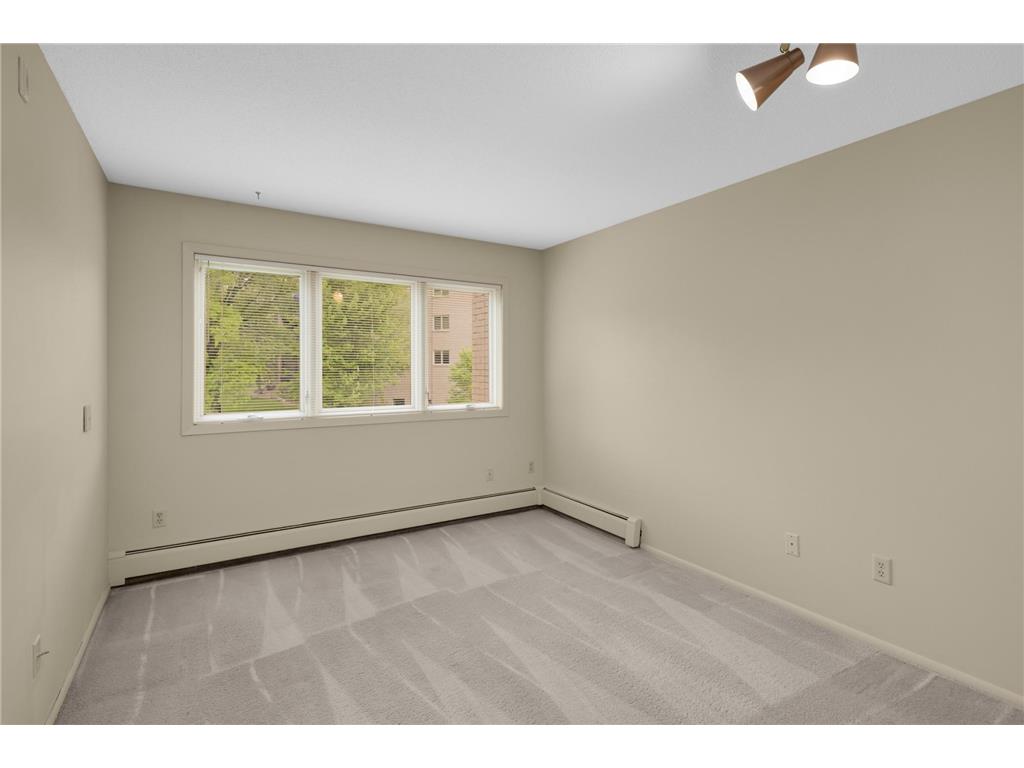 4360 Brookside Court #105 Edina MN 55436 - Minnehaha Creek 7076143 image17