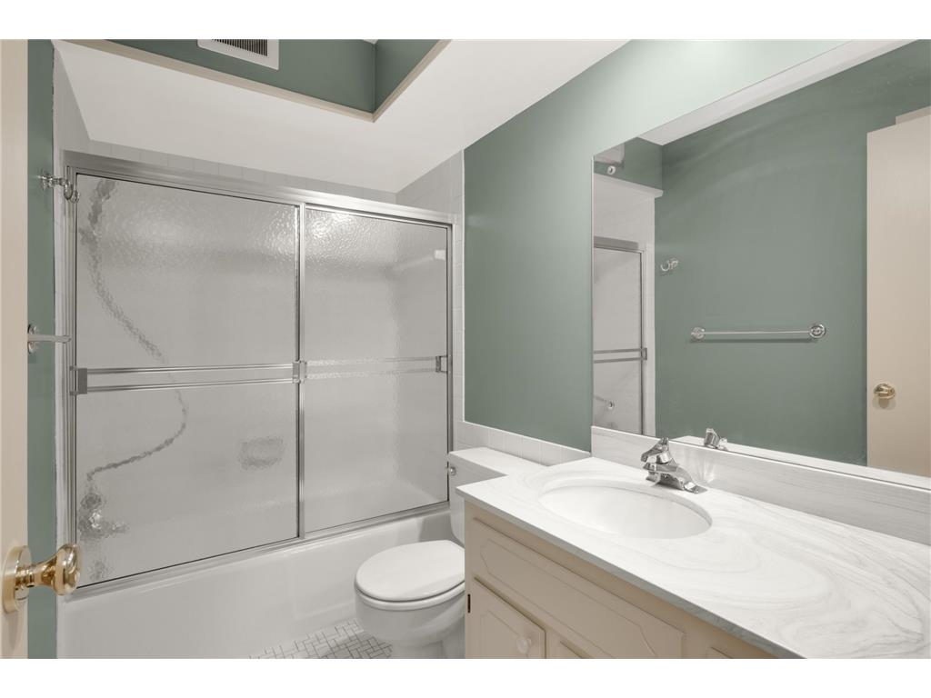 4360 Brookside Court #105 Edina MN 55436 - Minnehaha Creek 7076143 image19