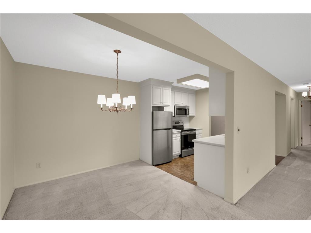 4360 Brookside Court #105 Edina MN 55436 - Minnehaha Creek 7076143 image8