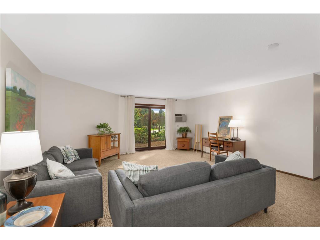 4360 Brookside Court #114 Edina MN 55436 6807617 image1