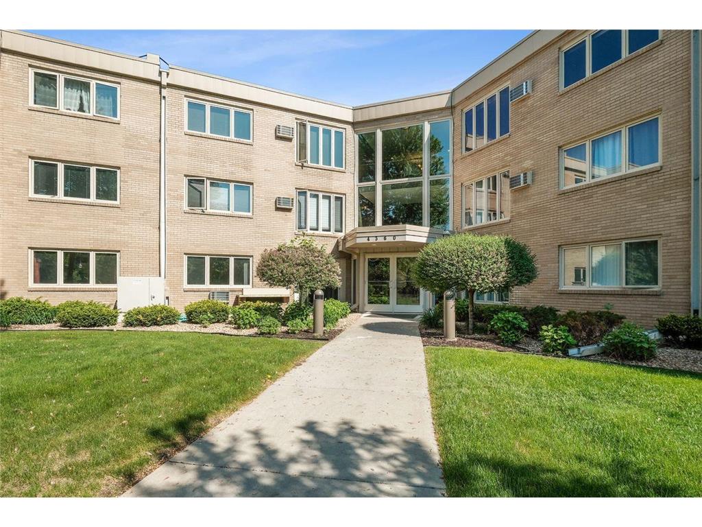 4360 Brookside Court #206 Edina MN 55436 6722466 image1