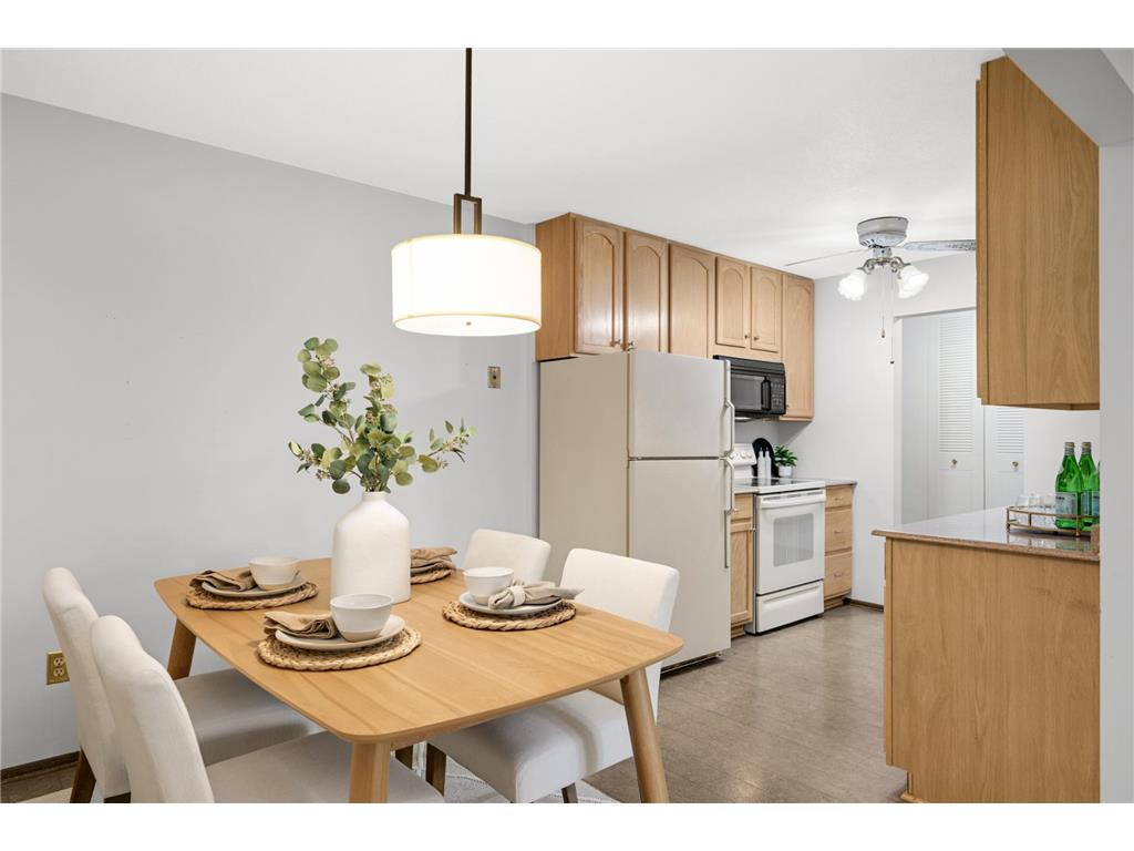 4360 Brookside Court #218 Edina MN 55436 7090036 image6