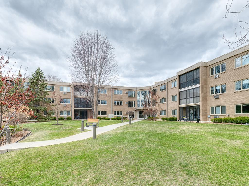 4360 Brookside Court #303 Edina MN 55436 - Minnehaha Creek 6701210 image1