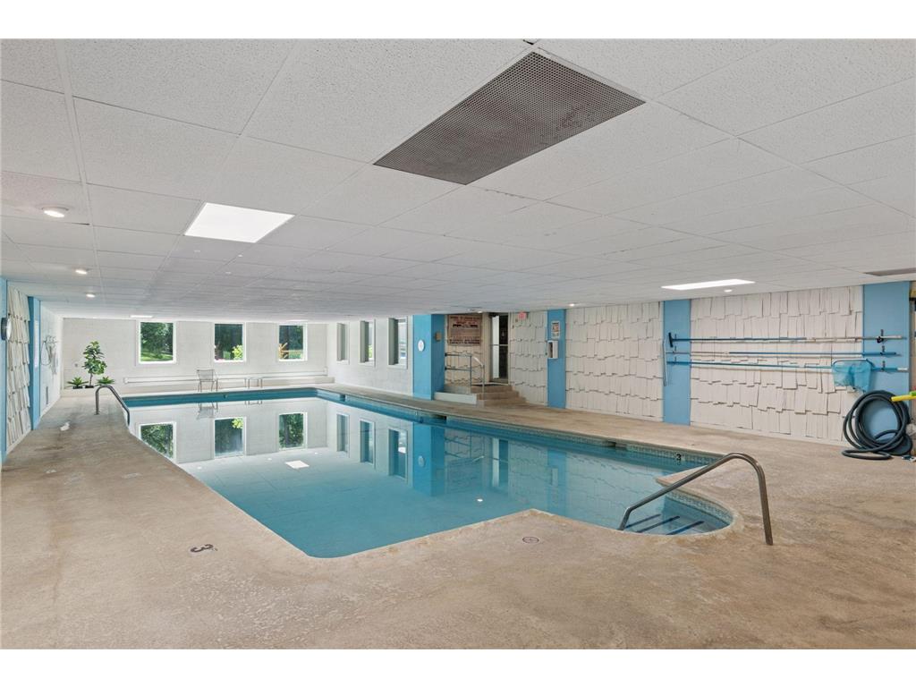 4360 Brookside Court #310 Edina MN 55436 - Minnehaha Creek 7006413 image19