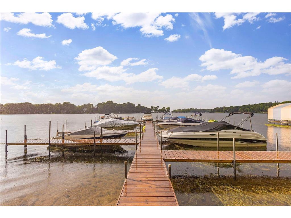 4360 Chimo East Street Deephaven MN 55391 - Lake Minnetonka 6796893 image1