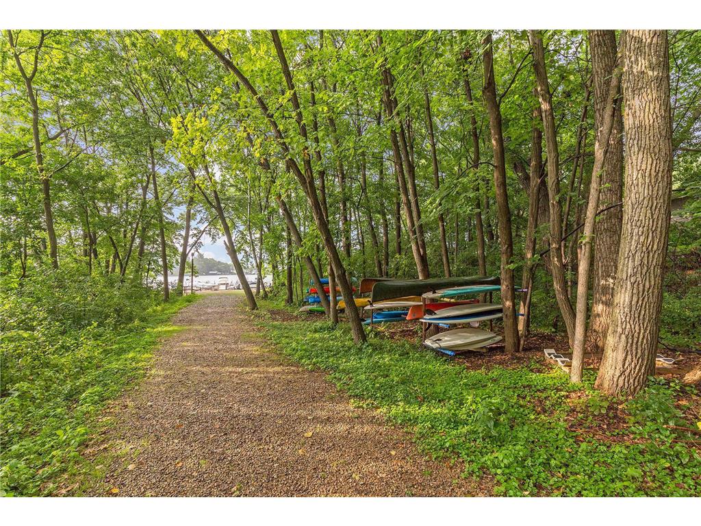 4360 Chimo East Street Deephaven MN 55391 - Lake Minnetonka 6796893 image34