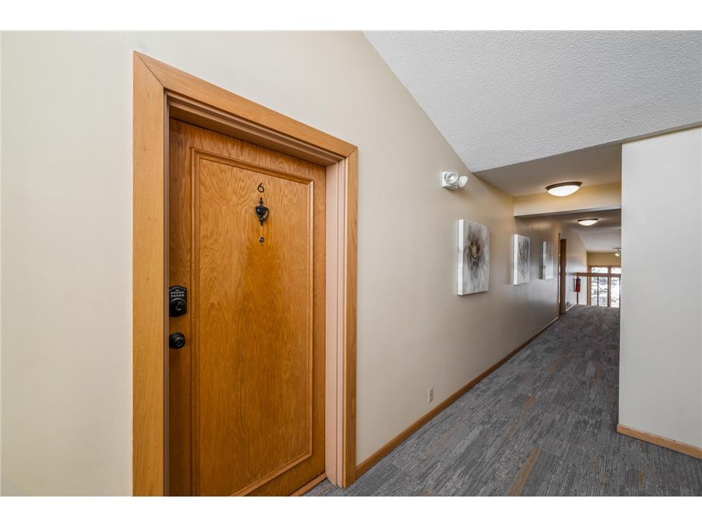 4360 France Avenue S #6 Edina MN 55410 6360399 image1