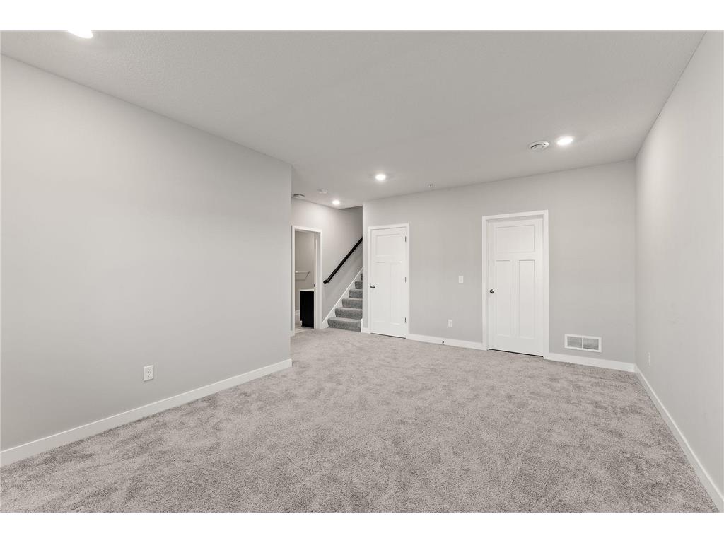 4363 Corn Silk Lane Woodbury MN 55129 7046104 image18