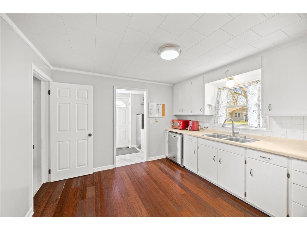 437 Linden Avenue SW Hutchinson MN 55350 7059070 image5