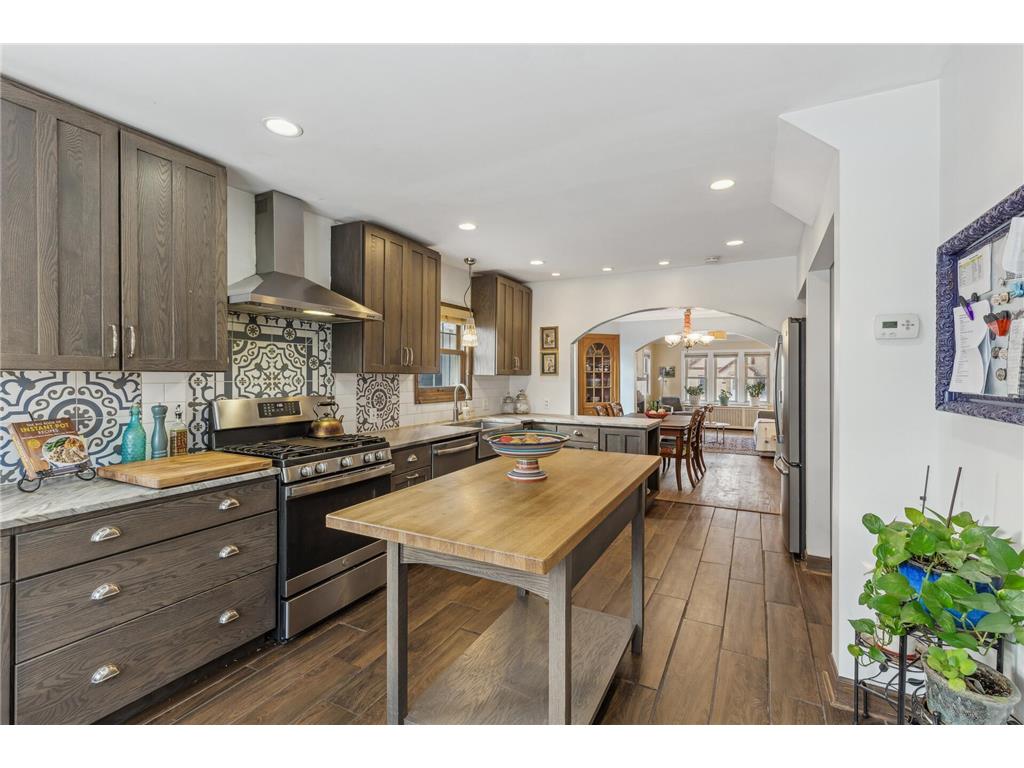 437 Upton Avenue S Minneapolis MN 55405 6647098 image1