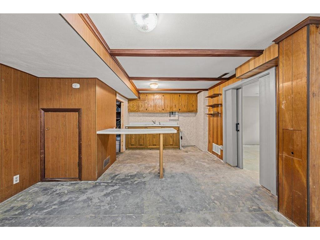 437 W Elm Street Ellsworth WI 54011 7093909 image25