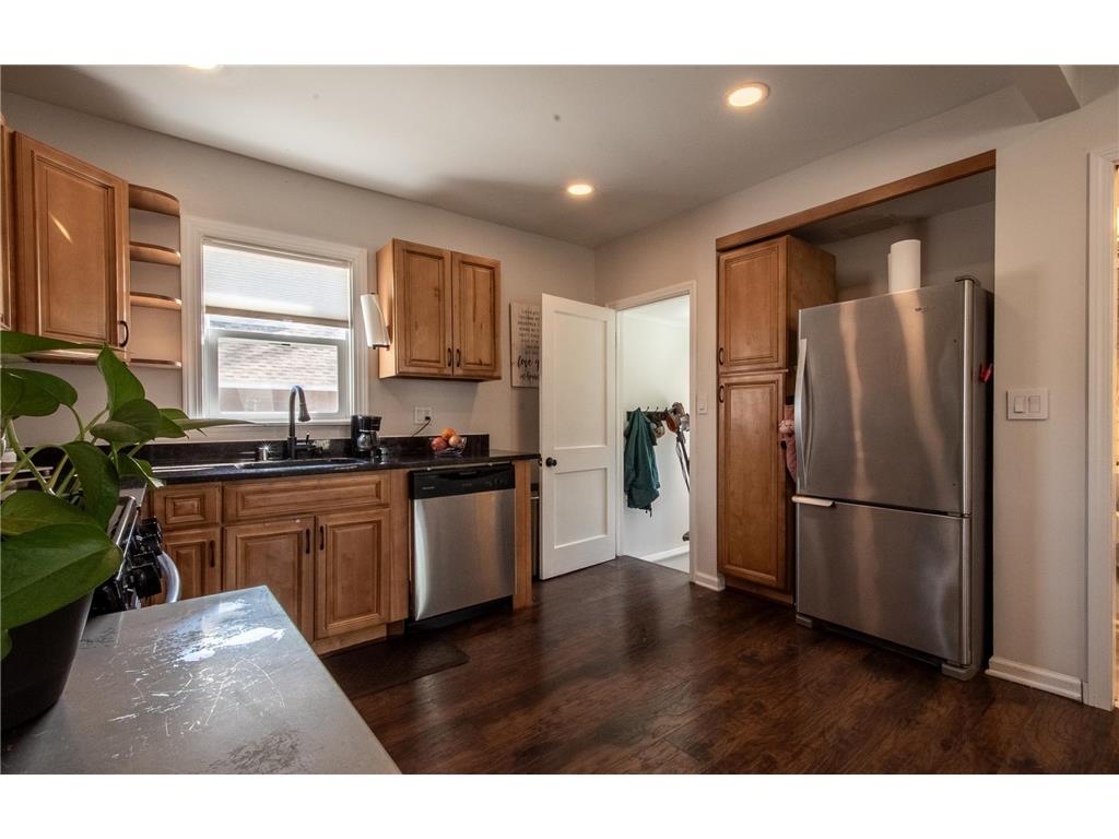 4370 Adair Avenue N Crystal MN 55422 7052890 image11