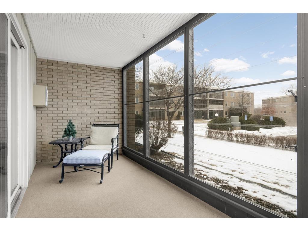 4370 Brookside Court #106 Edina MN 55436 - Minnehaha Creek 7012035 image10