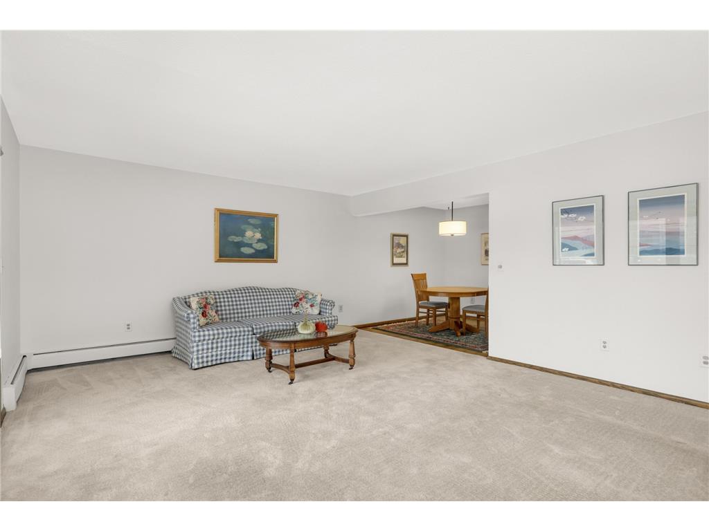 4370 Brookside Court #106 Edina MN 55436 - Minnehaha Creek 7012035 image12