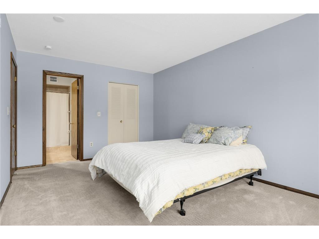 4370 Brookside Court #106 Edina MN 55436 - Minnehaha Creek 7012035 image22