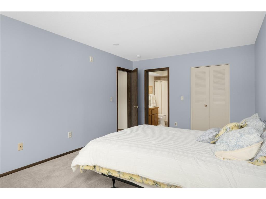 4370 Brookside Court #106 Edina MN 55436 - Minnehaha Creek 7012035 image23