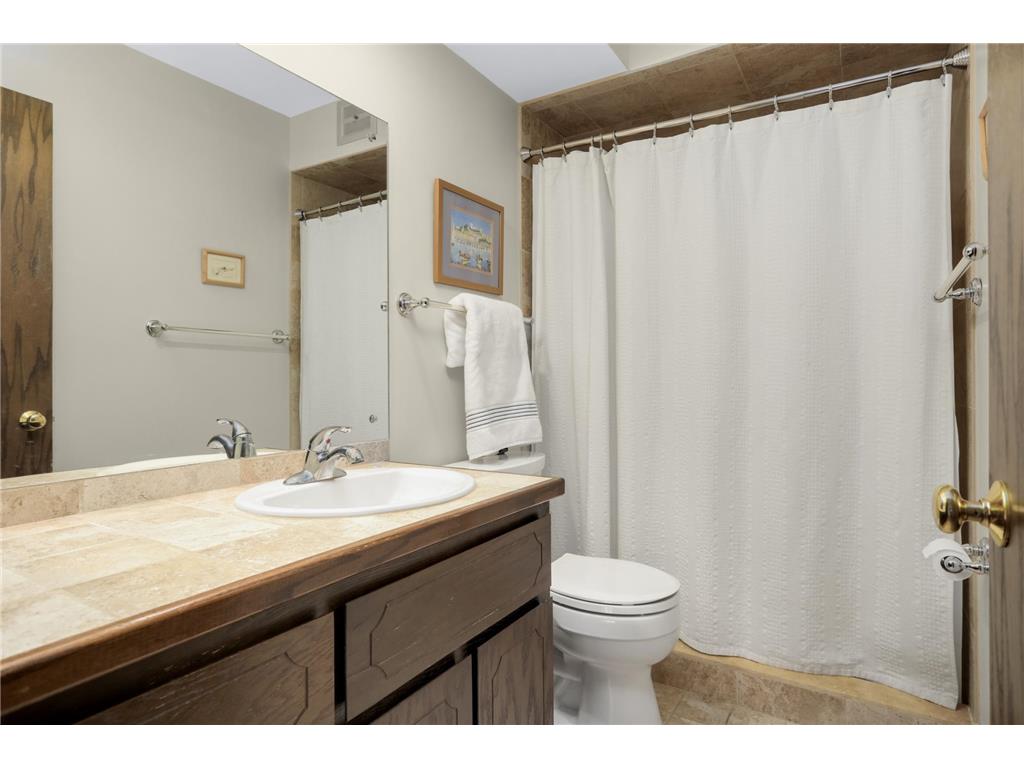 4370 Brookside Court #106 Edina MN 55436 - Minnehaha Creek 7012035 image24