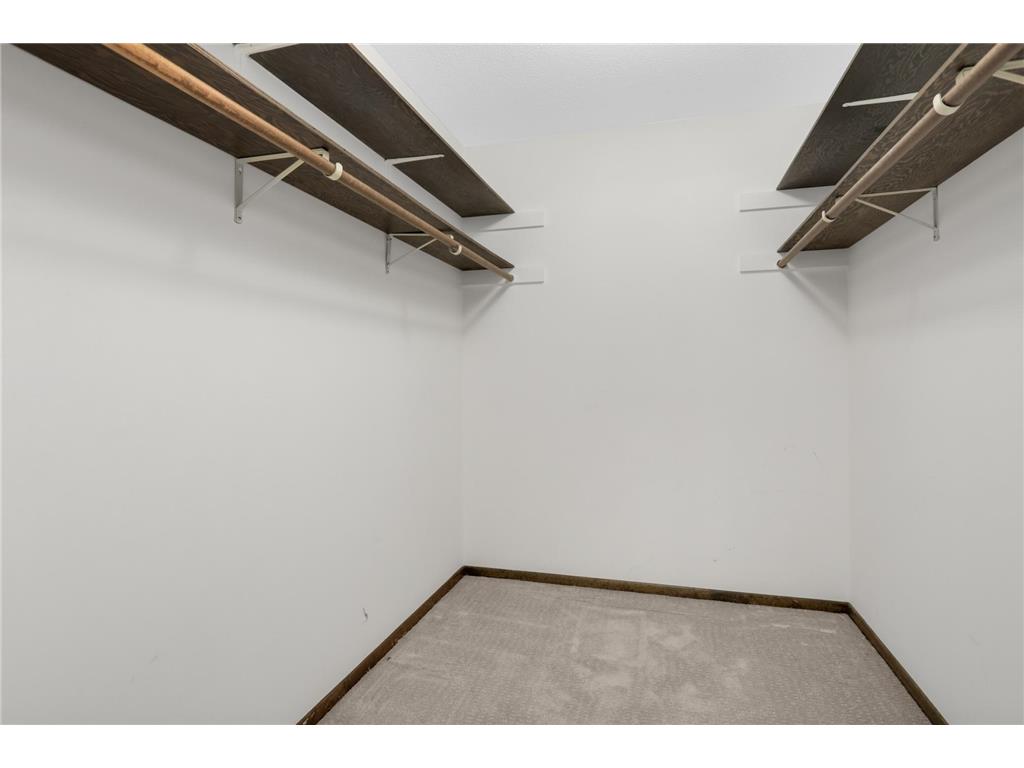 4370 Brookside Court #106 Edina MN 55436 - Minnehaha Creek 7012035 image25