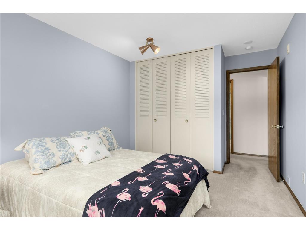 4370 Brookside Court #106 Edina MN 55436 - Minnehaha Creek 7012035 image27