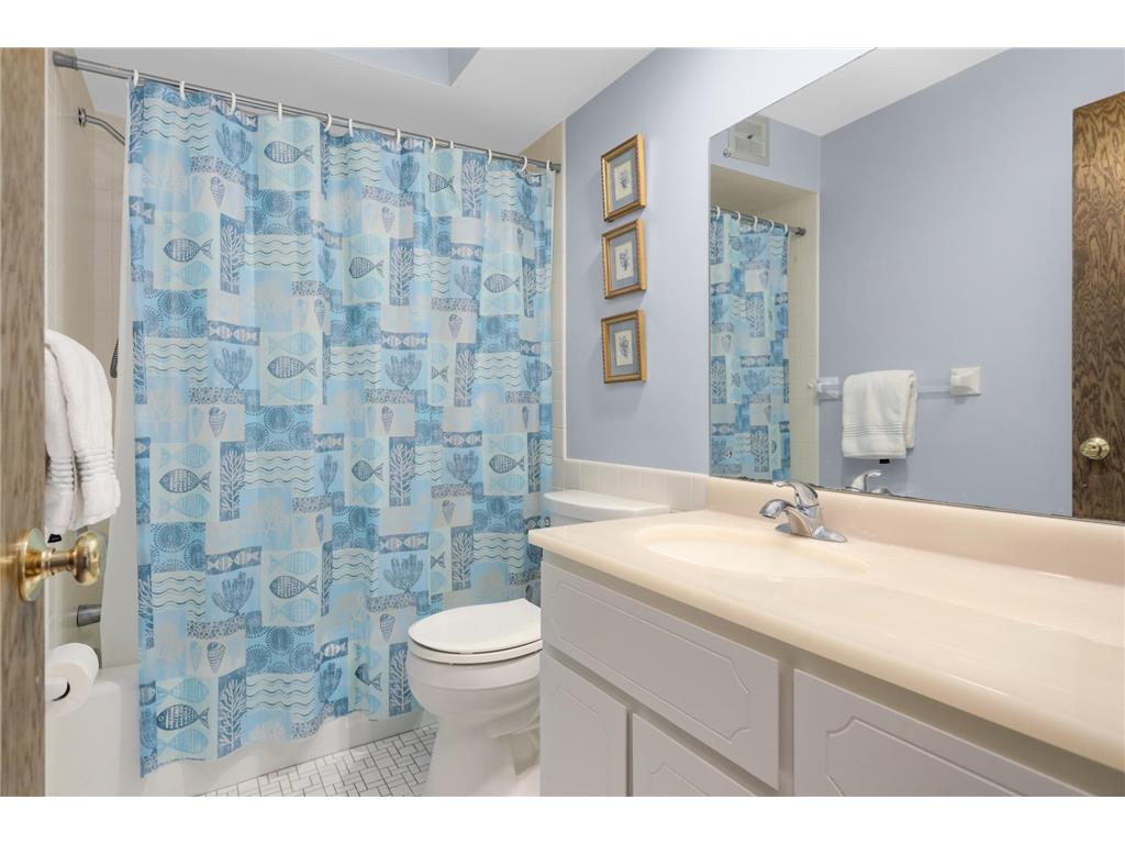 4370 Brookside Court #106 Edina MN 55436 - Minnehaha Creek 7012035 image28