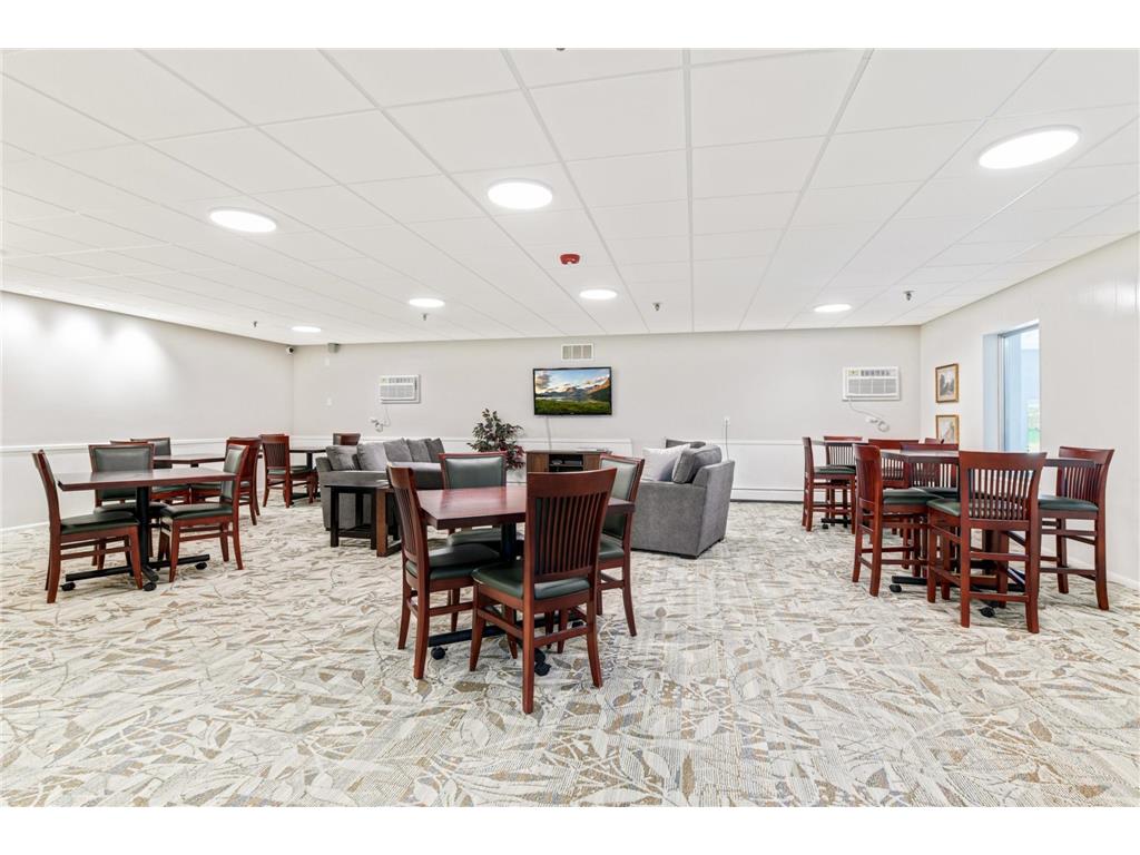 4370 Brookside Court #106 Edina MN 55436 - Minnehaha Creek 7012035 image30