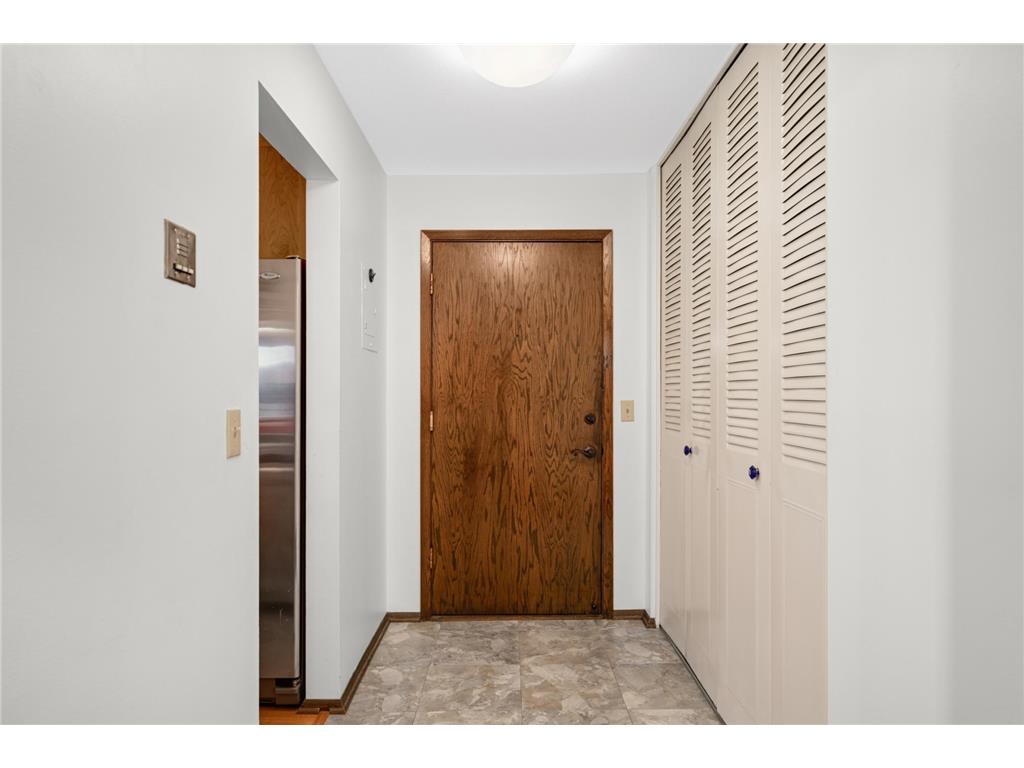 4370 Brookside Court #203 Edina MN 55436 7038595 image17