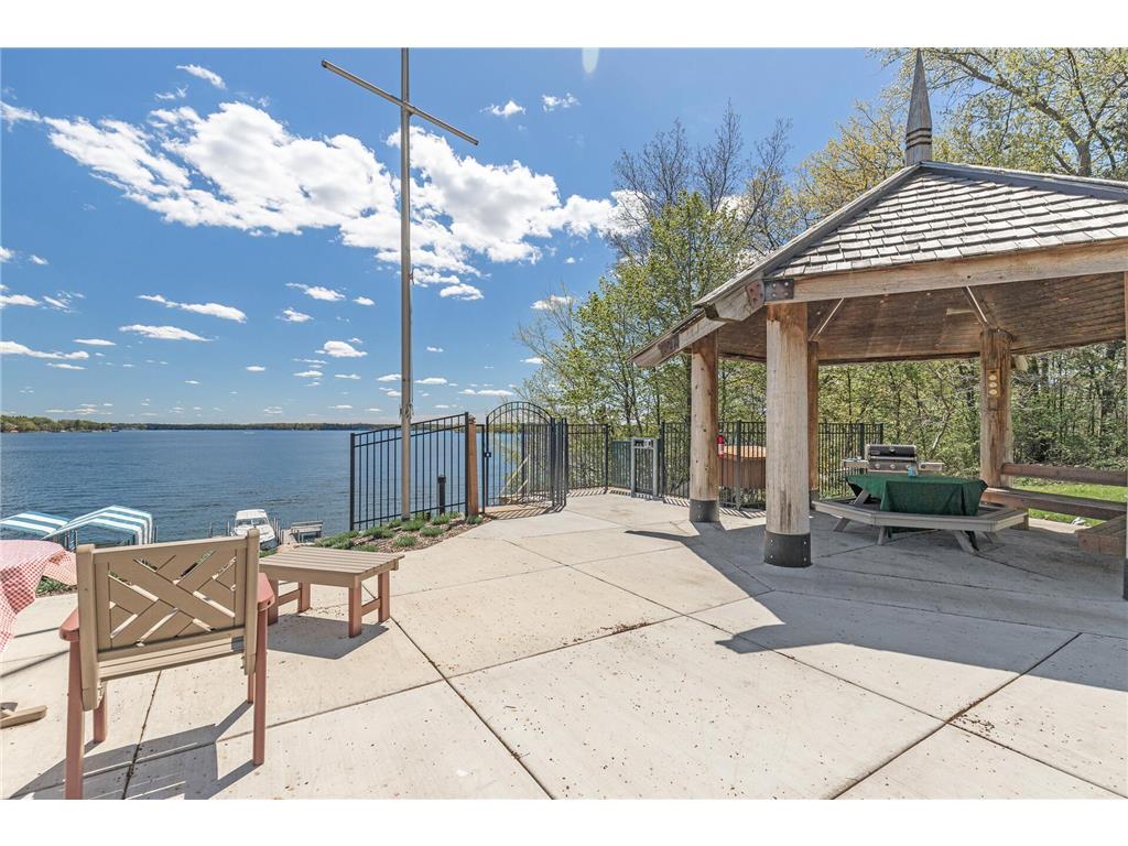 4371 Wilshire Boulevard #104 Mound MN 55364 - Lake Minnetonka 6574157 image1