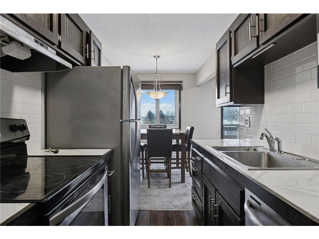 4371 Wilshire Boulevard #308 Mound MN 55364 - Lake Minnetonka 7000471 image7