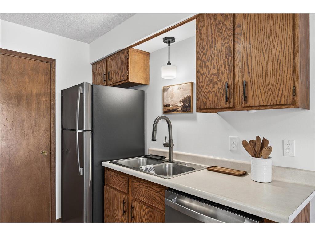 4372 Buckingham Court Vadnais Heights MN 55127 6819807 image19