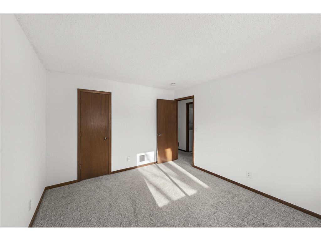 4372 Buckingham Court Vadnais Heights MN 55127 6819807 image23