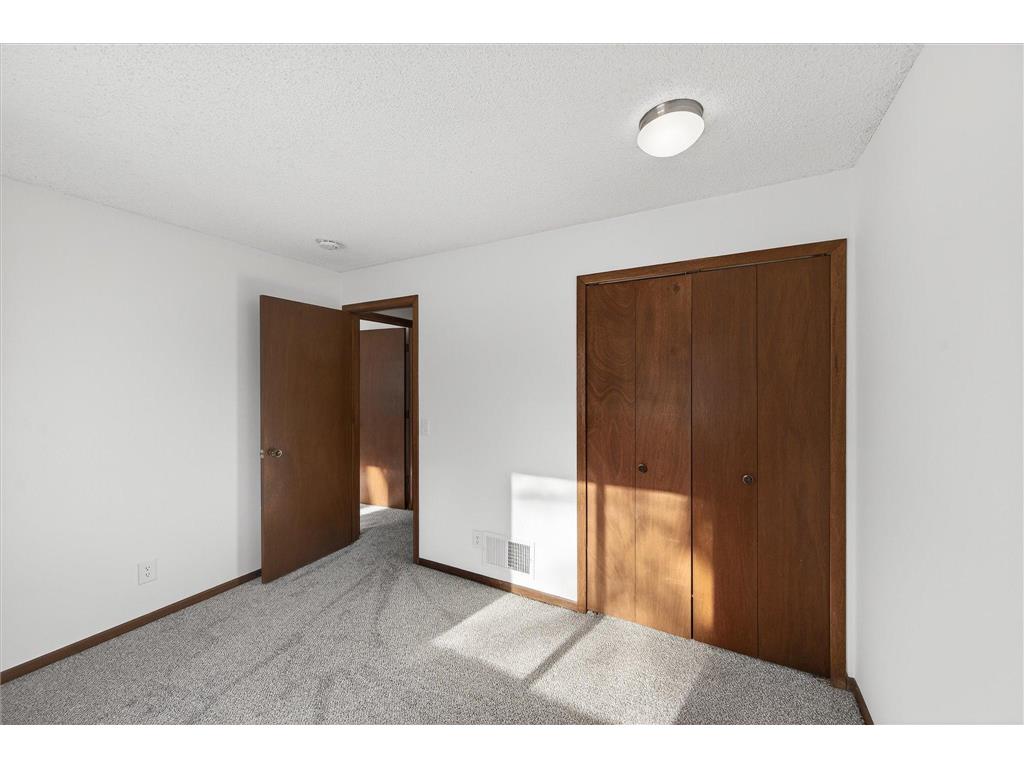 4372 Buckingham Court Vadnais Heights MN 55127 6819807 image25