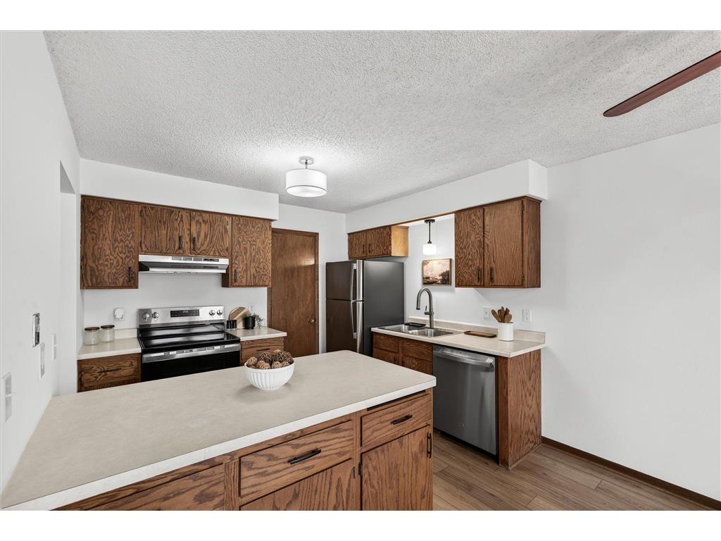 4372 Buckingham Court Vadnais Heights MN 55127 6819807 image5