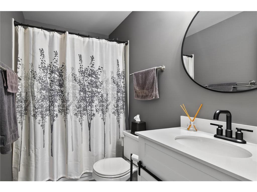 4372 Victor Path #2 Hugo MN 55038 7076033 image23