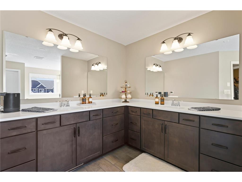 4377 Parkview Circle Anoka MN 55303 7017518 image18
