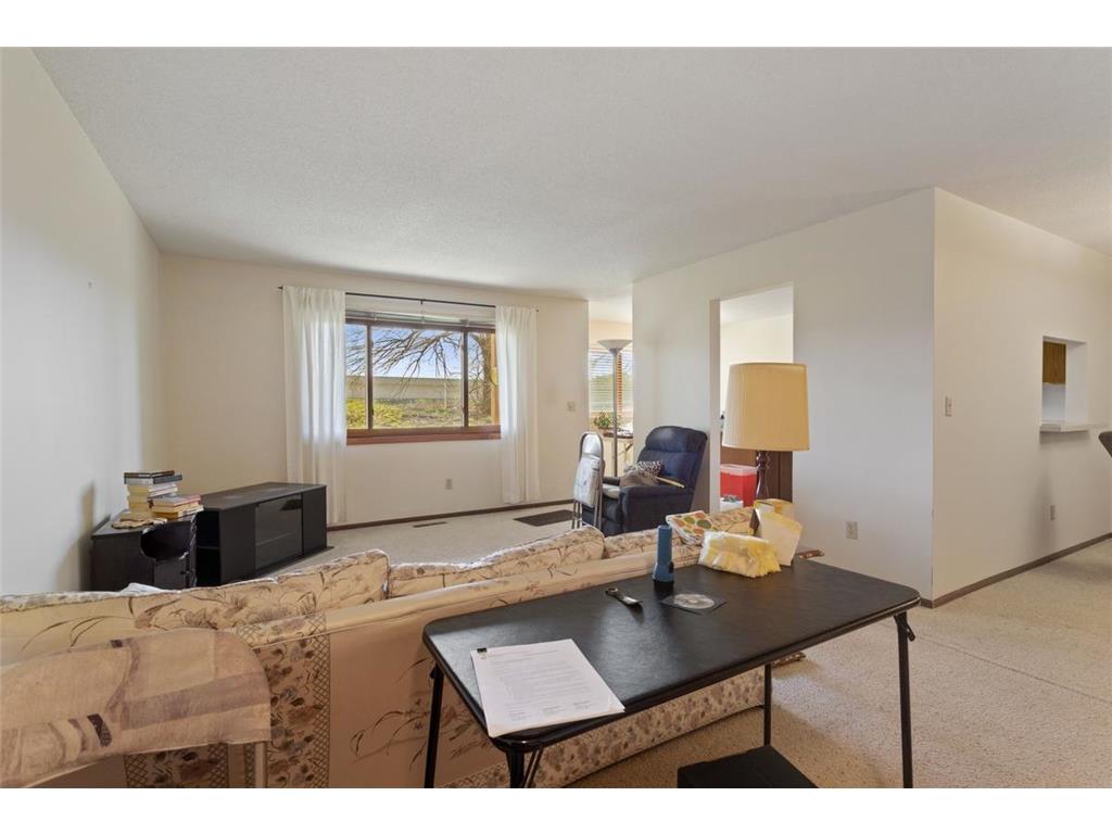 438 Etna Street #103 Saint Paul MN 55106 7064425 image2