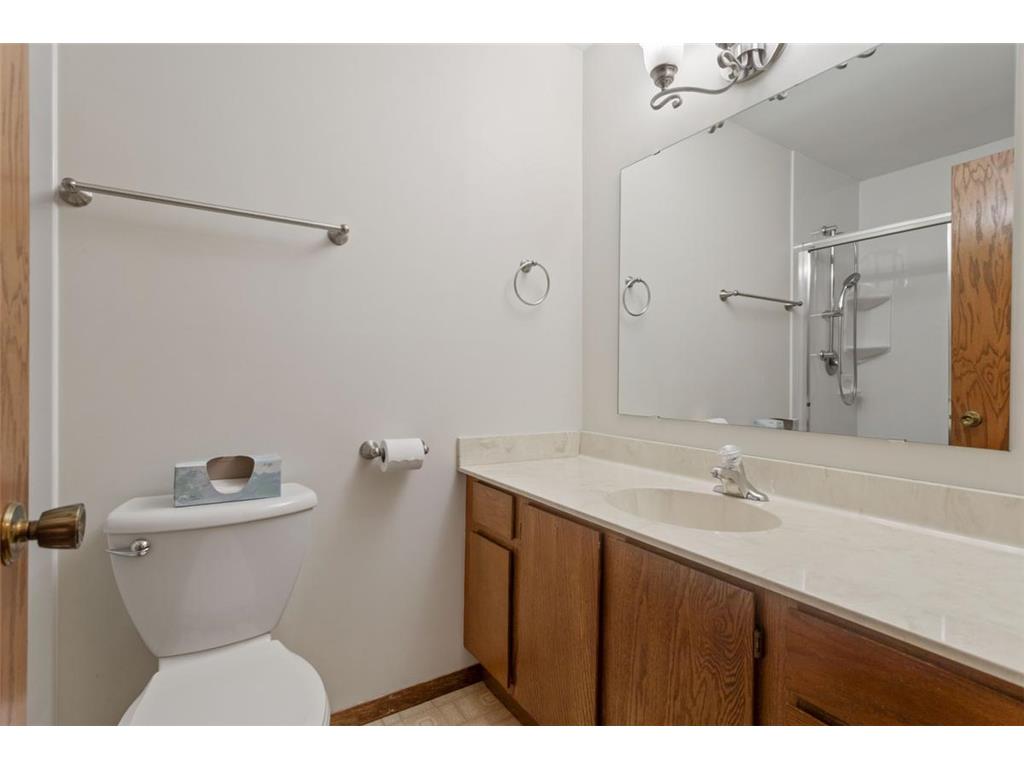 438 Etna Street #103 Saint Paul MN 55106 7064425 image9