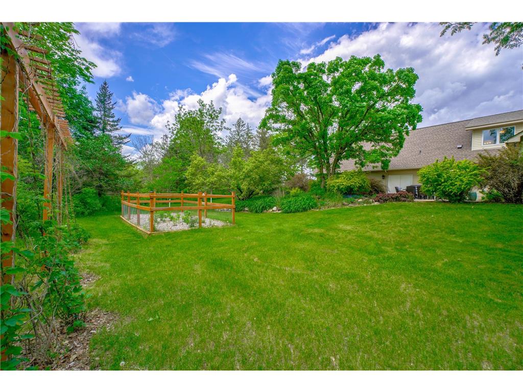 438 N Glover Road, Hudson, WI, 54016 MLS 6528775 Edina Realty